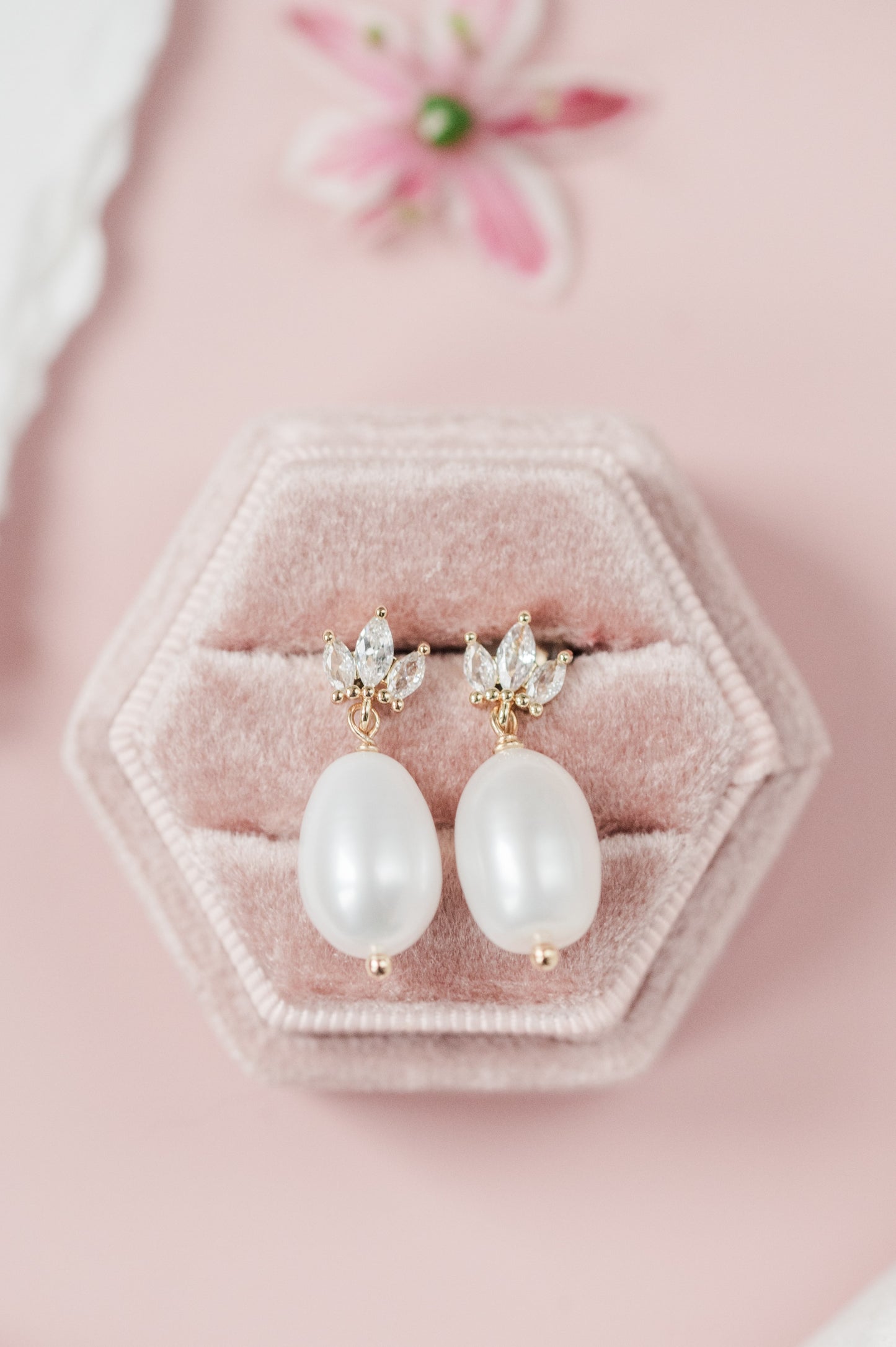 Nora earrings