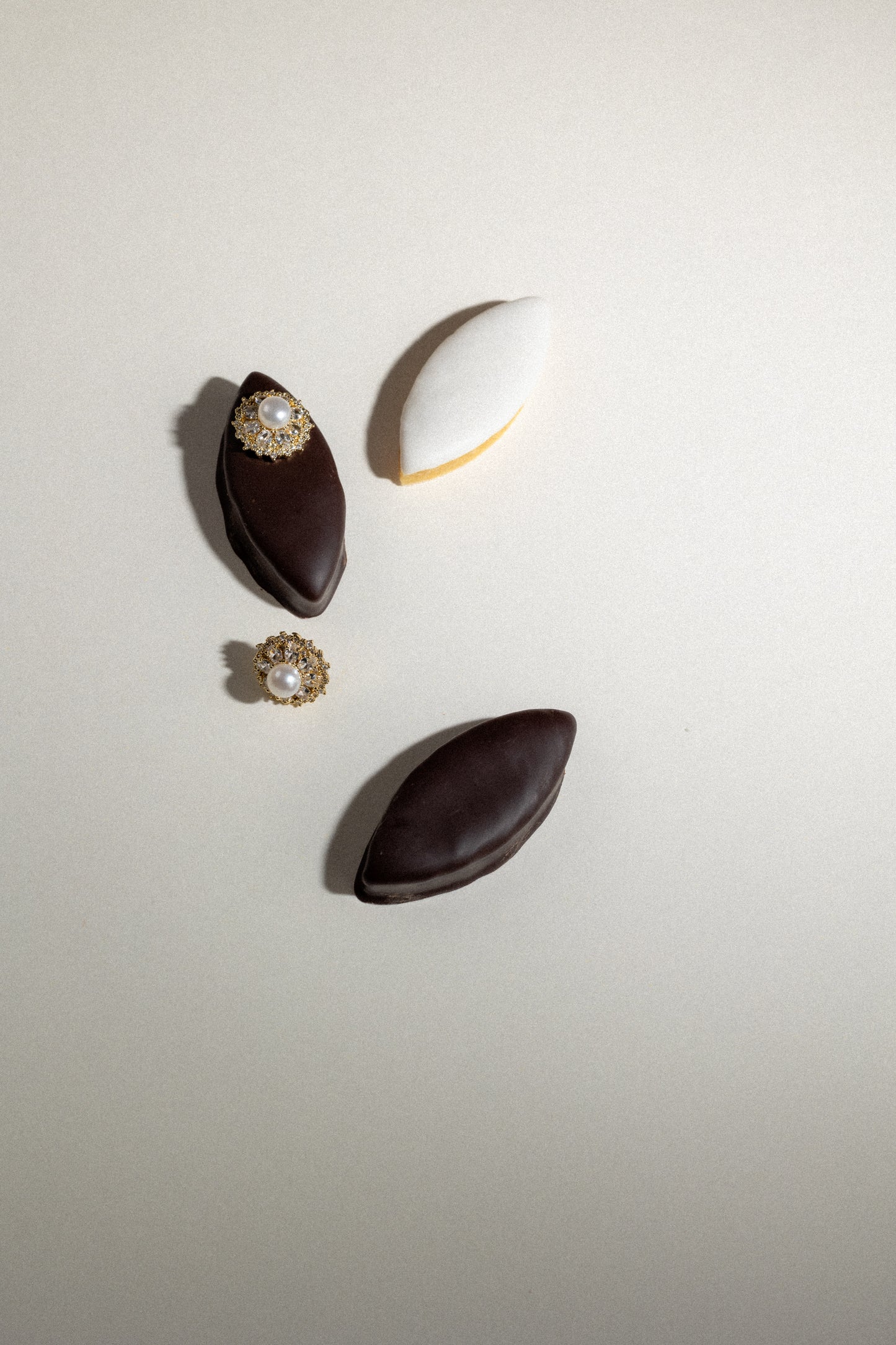 Alienore earrings